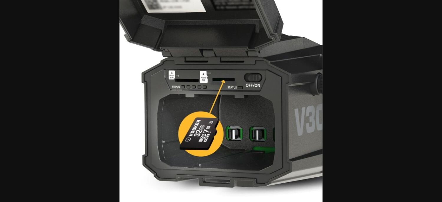 Vosker V300 Kamera Innenansicht mit 32 GB MicroSD und SIM-Karte