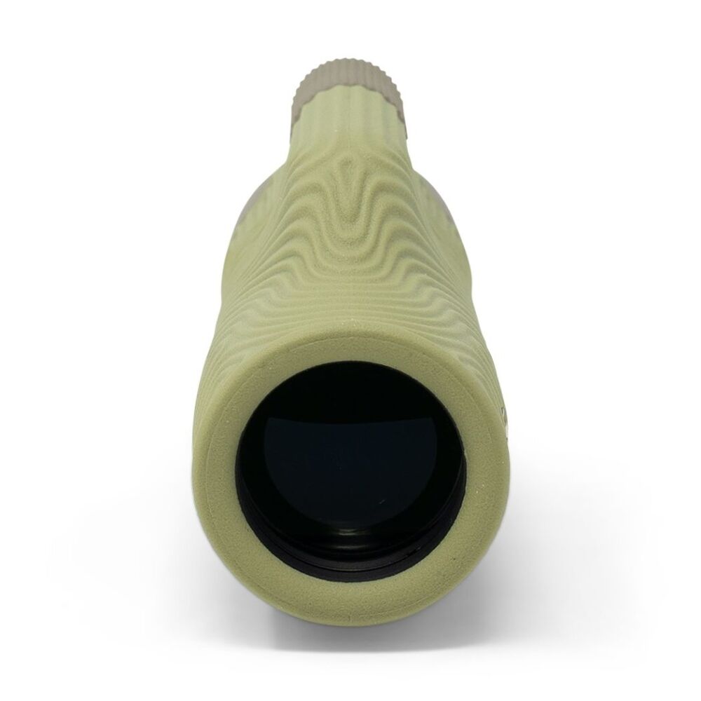 Field Tube 10x32 in der Hand